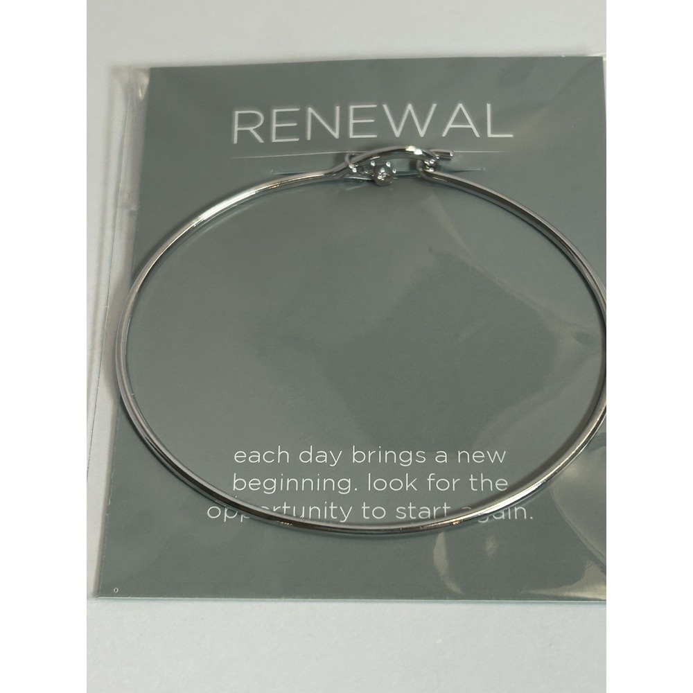 New in Package Origami Owl Core Renewal Silver Bangle Bracelet‎